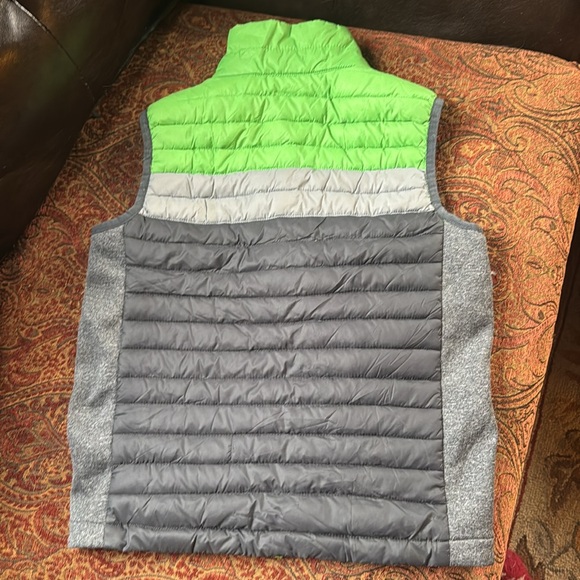 Kids Vest puffy down hybrid Free Country gray green camouflage boys Medium 10/12 - Picture 2 of 7